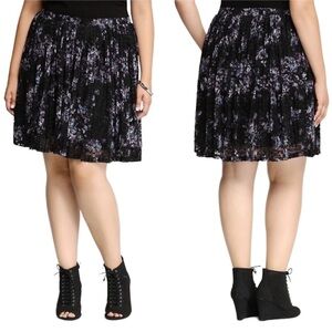 Torrid Floral Lace Pleated Skater Skirt 2X Lined Pull On whimsigoth whimsygoth